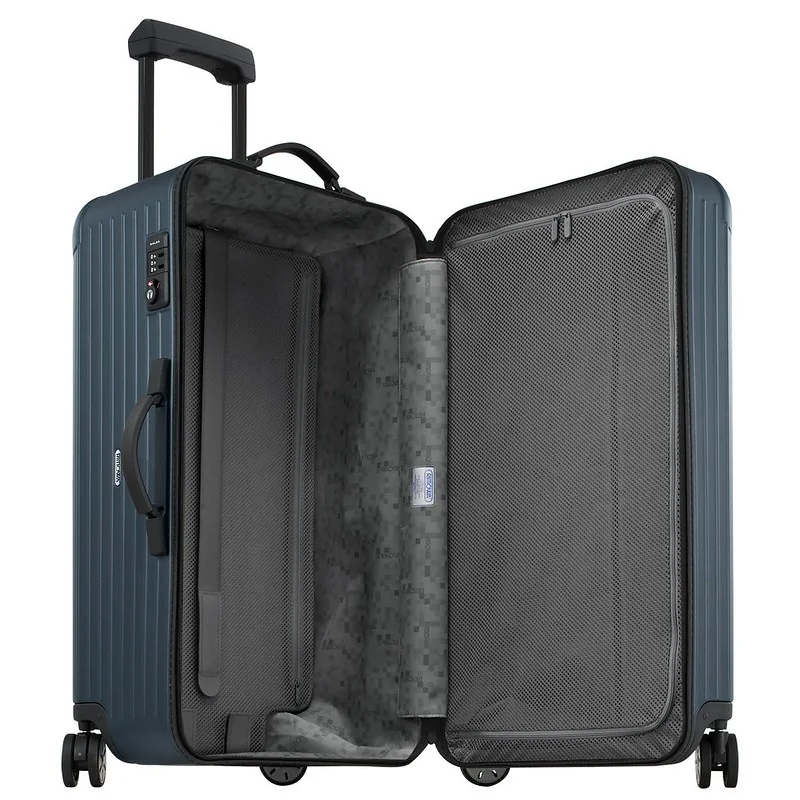 RIMOWA Salsa Sport 銀河藍行李箱打開後的內裝